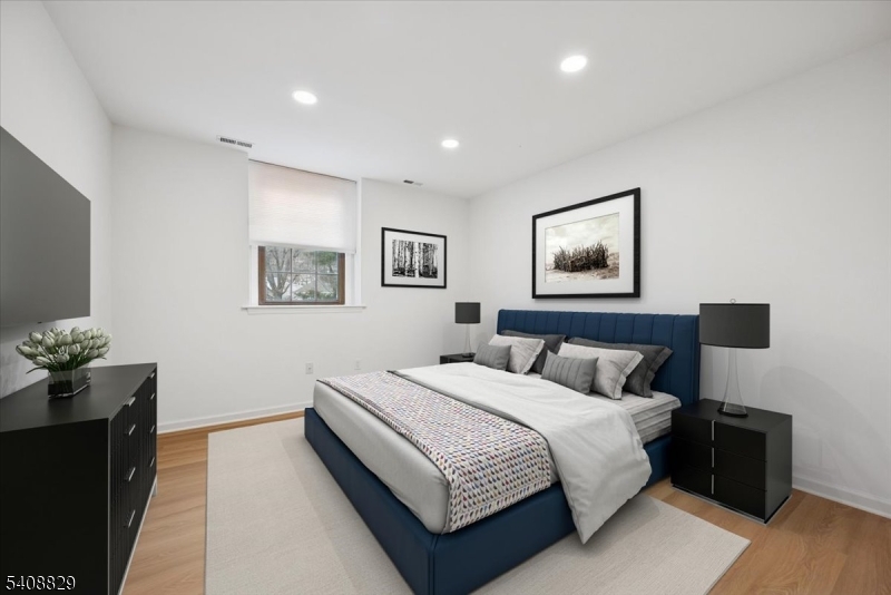 Roosevelt Commons - Bldg E - Residential Lease