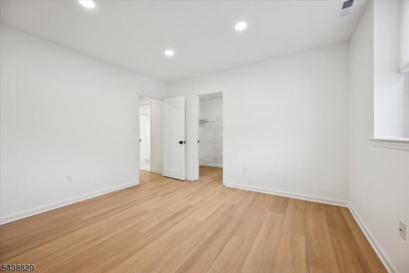 Roosevelt Commons - Bldg E - Residential Lease