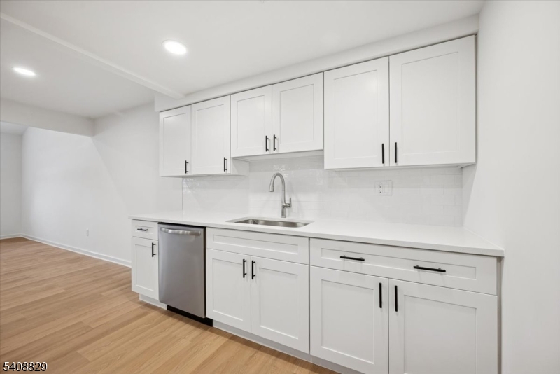 Roosevelt Commons - Bldg E - Residential Lease