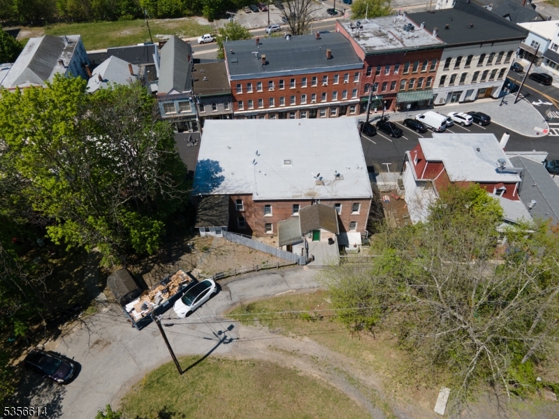 Main St. - Residential Lease