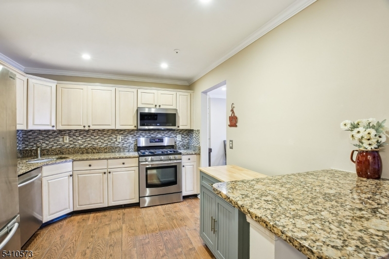 Spring Ridge - Residential