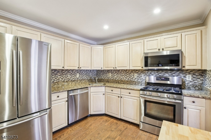 Spring Ridge - Residential