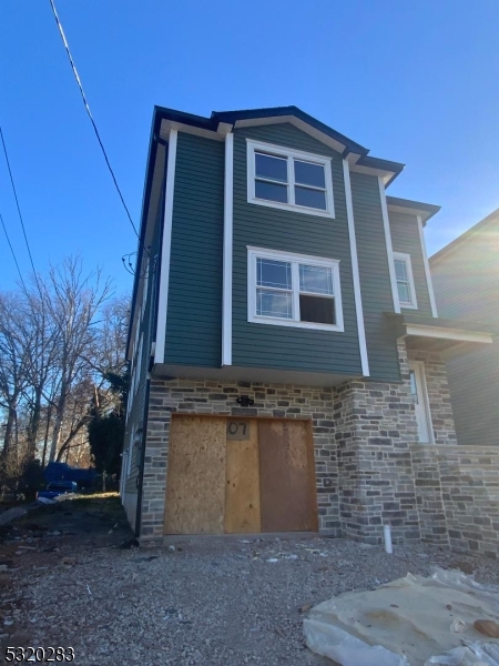 Elmora Section - Residential Income