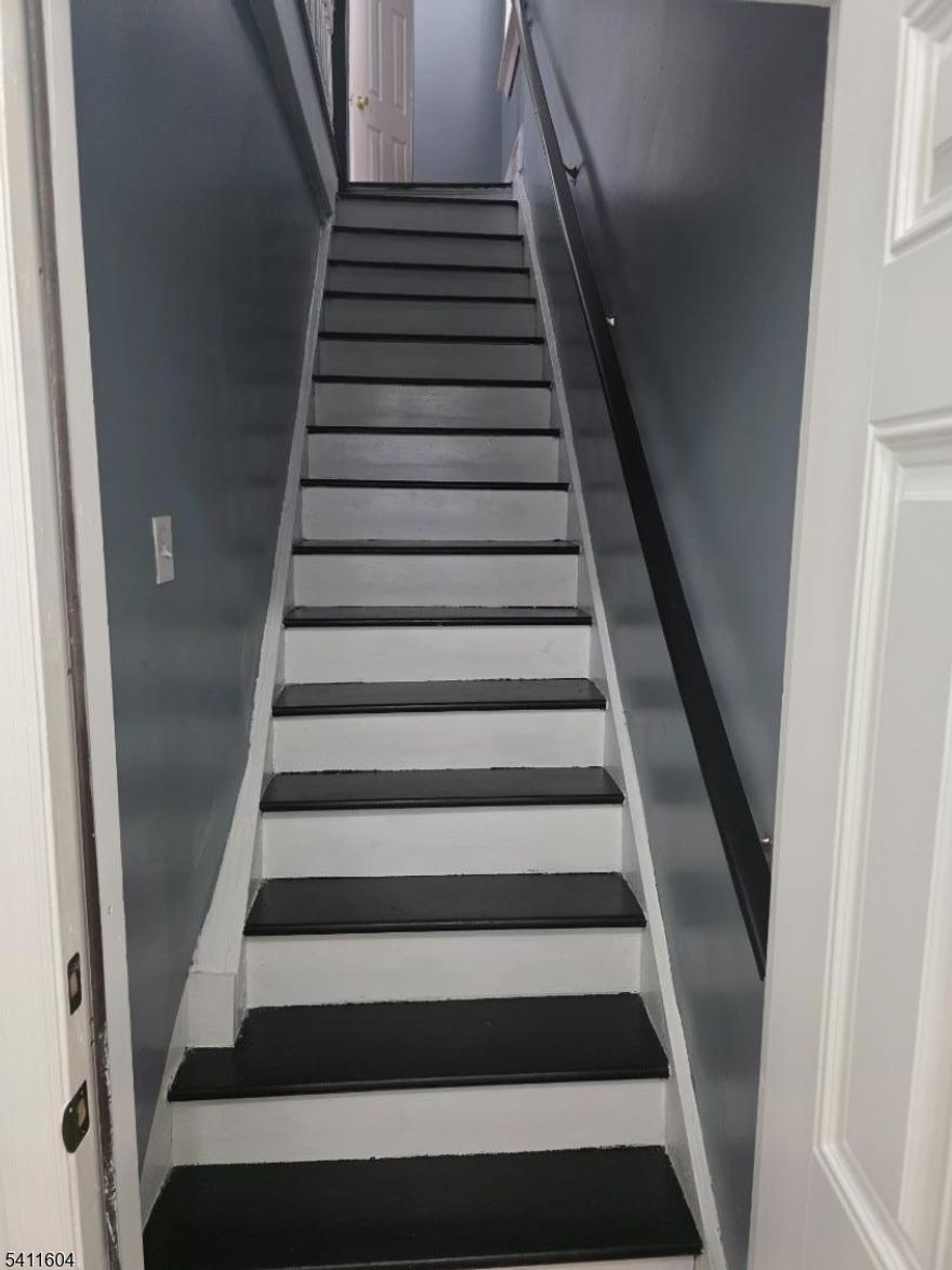 Beautiful 3 Bedroom, 1 Bath rental unit in the heart of Irvington available for Immediate Occupancy. Newly Renovated, Hardwood Flooring, Large Eat-In Kitchen. Near all transportation, schools, shopping centers, and parks. Just minutes from 78, GSP, and Close to NY.  Credit and Income Verification required. NTN report.