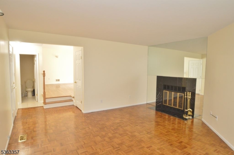 BELANTRAE GREENS - Residential Lease