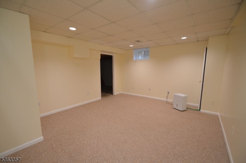 BELANTRAE GREENS - Residential Lease