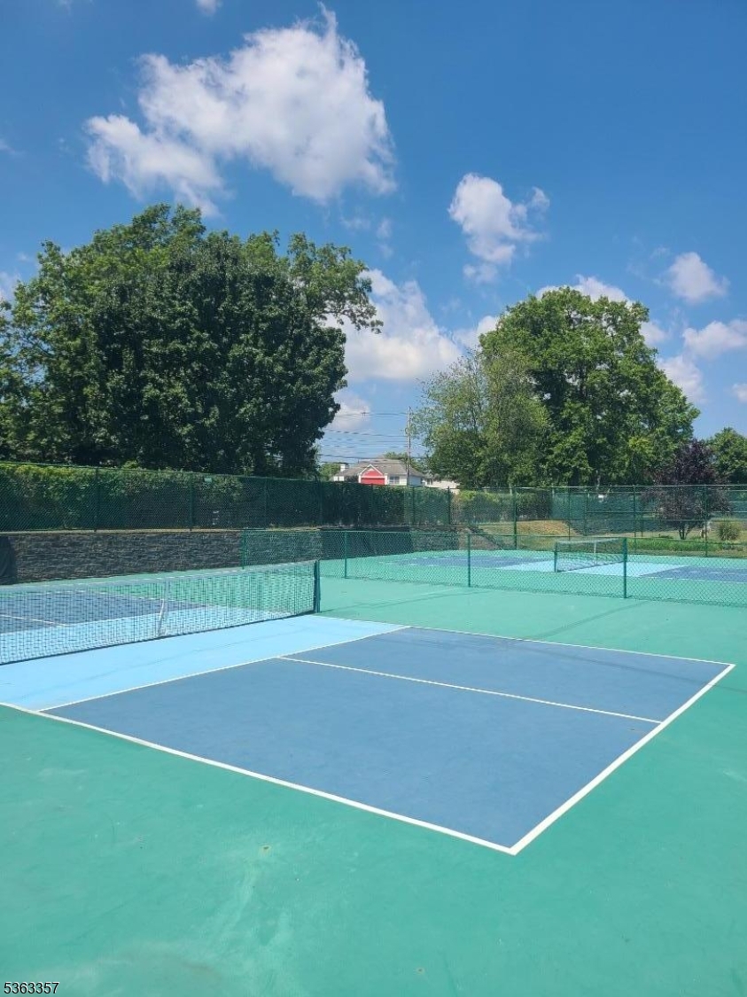 BELANTRAE GREENS - Residential Lease