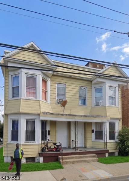 Photo 1 of 20 — 665 Grove St, Irvington Twp., NJ 07111