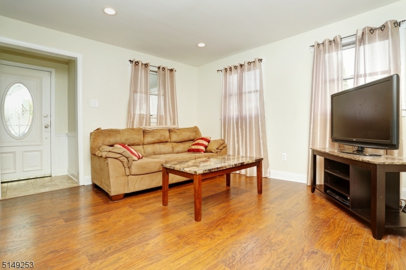 Lake Parsippany - Residential