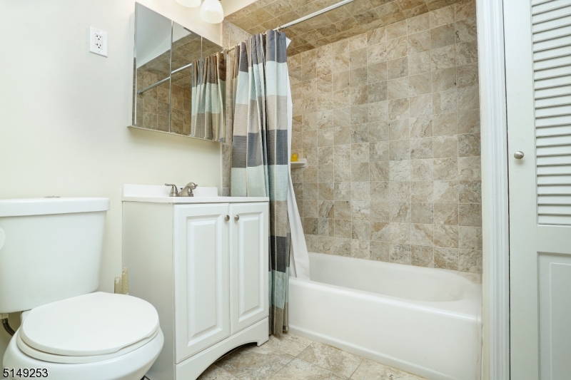 Lake Parsippany - Residential