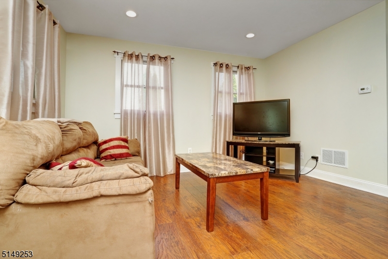 Lake Parsippany - Residential