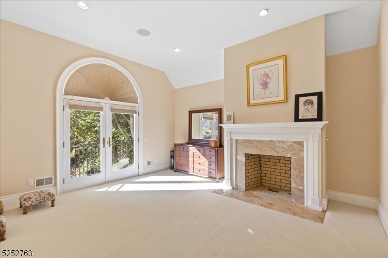 Valhalla Ridge - Residential