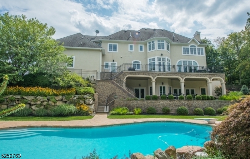 Valhalla Ridge - Residential