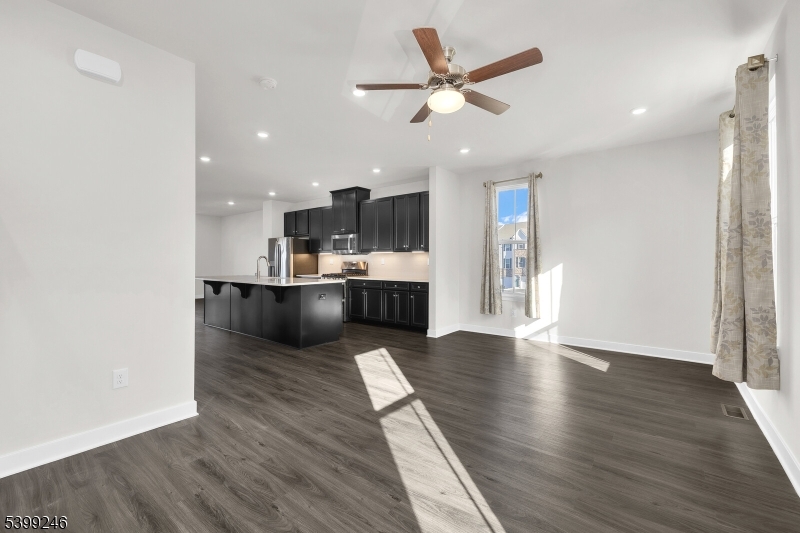 Mountain Ridge Estates - Residential