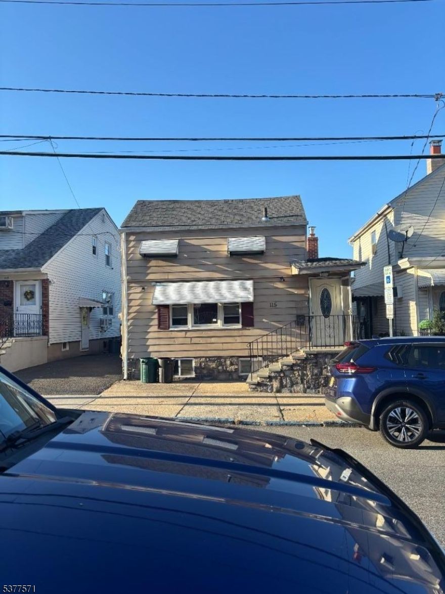 HOUSE BEING SOLD AS IS - OFFERING LR,DR,EAT IN KITCHEN, 2 BEDROOMS AND 3 FULL BATHS. GREAT NEIGHBORHOOD, NEAR PARKS, WORSHIP,SCHOOLS, TRANSPORTATION, AND HIGHWAYS. NO DRIVEWAY, STREET PARKING AVAILABLE