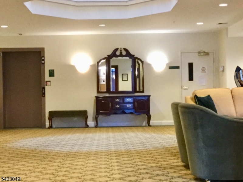 Fox Hills - Residential