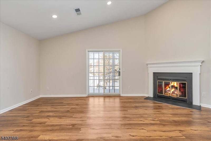 Spring Ridge - Residential