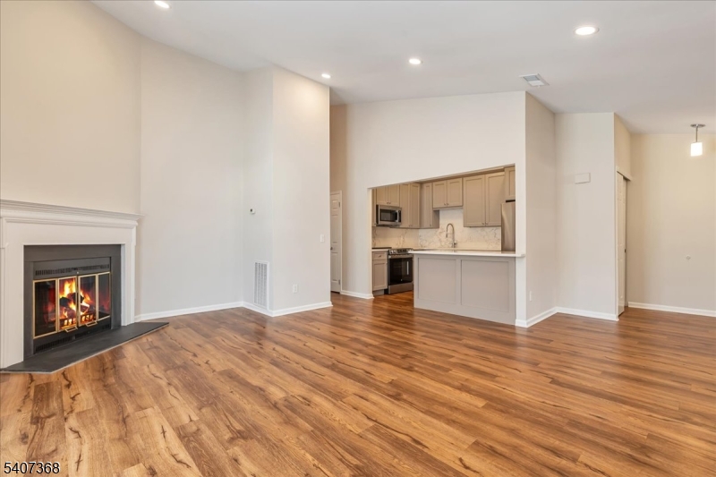 Spring Ridge - Residential