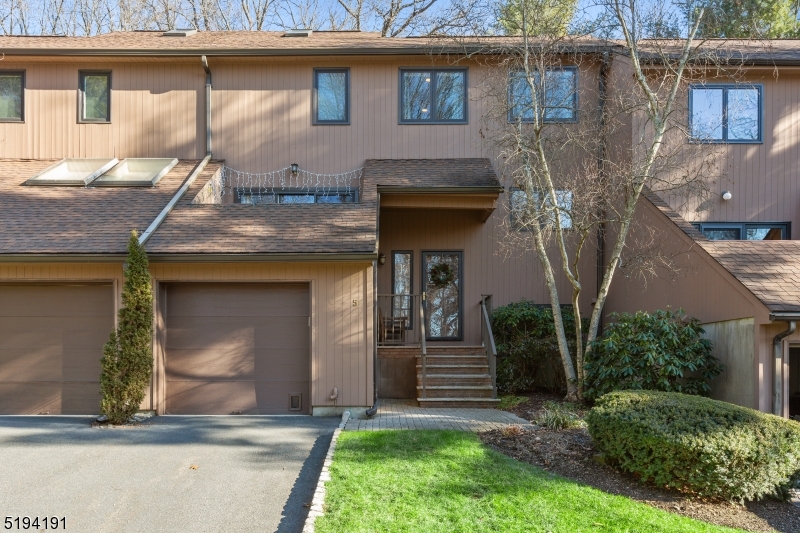 Pine Edge - Residential