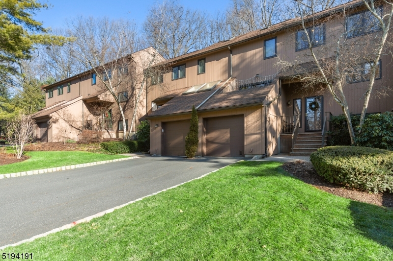 Pine Edge - Residential