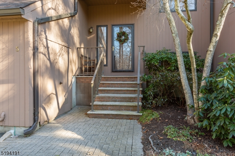 Pine Edge - Residential