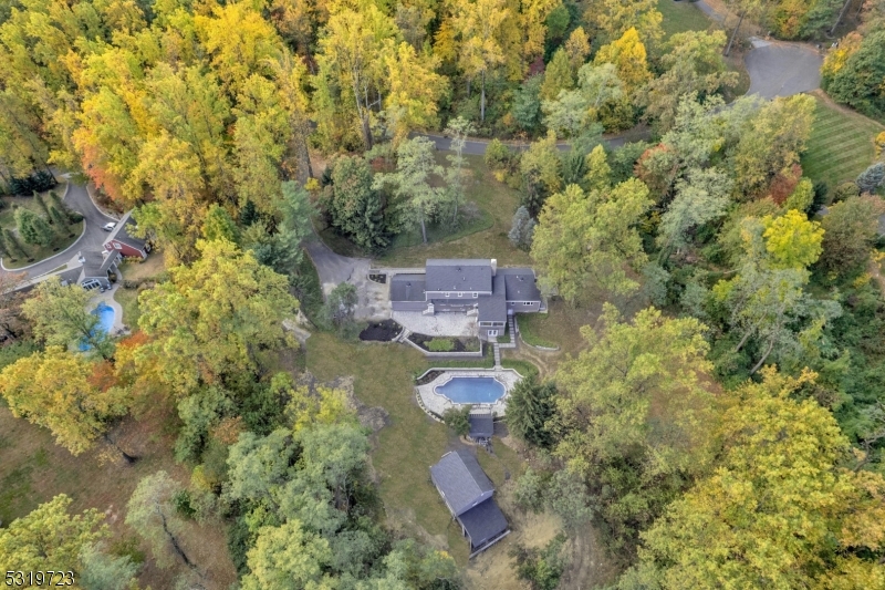 Colonial Drive - Residential