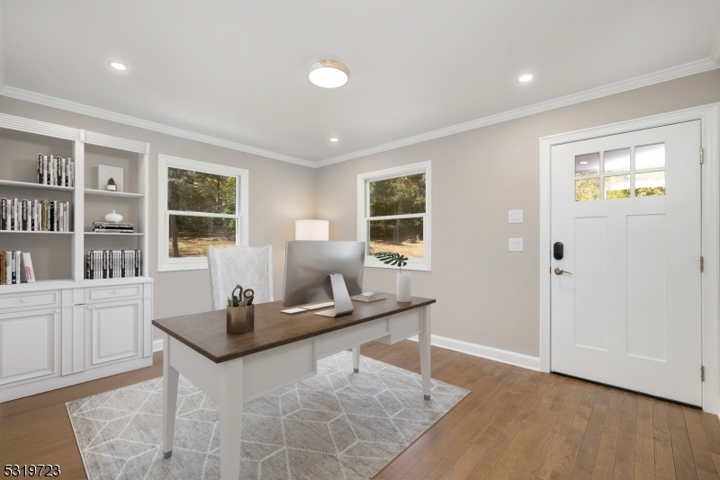 Colonial Drive - Residential