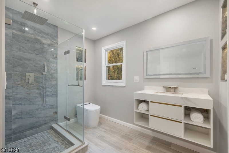 Colonial Drive - Residential