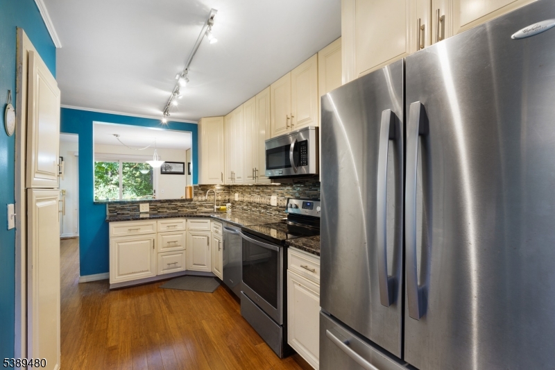 Beaver Brook - Residential