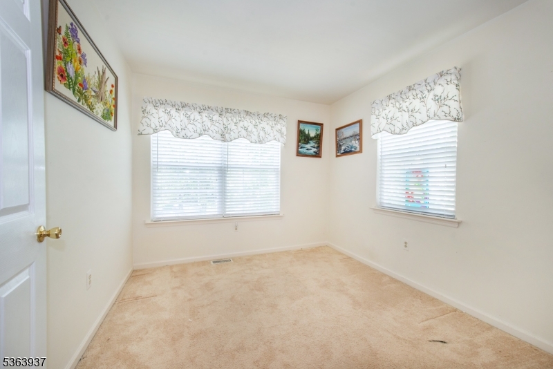 Seasons Glen - Residential