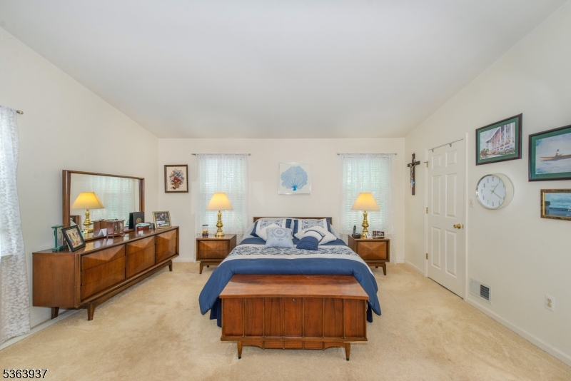 Seasons Glen - Residential