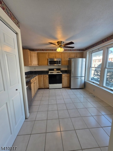 Franklin Meadows - Residential Lease