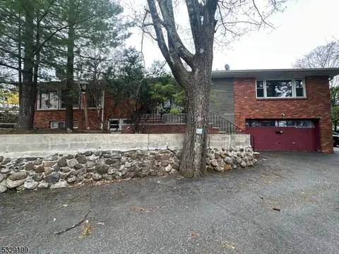 27 Edgemont Rd, West Orange Twp., NJ 07052 - MLS#: 3938479