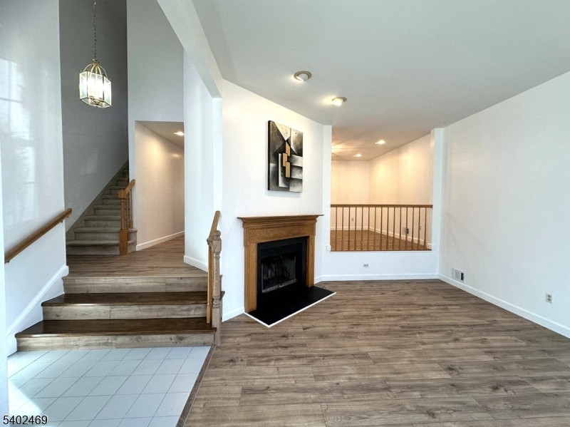 OAK HILL - Residential Lease