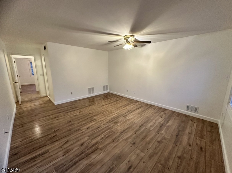 OAK HILL - Residential Lease