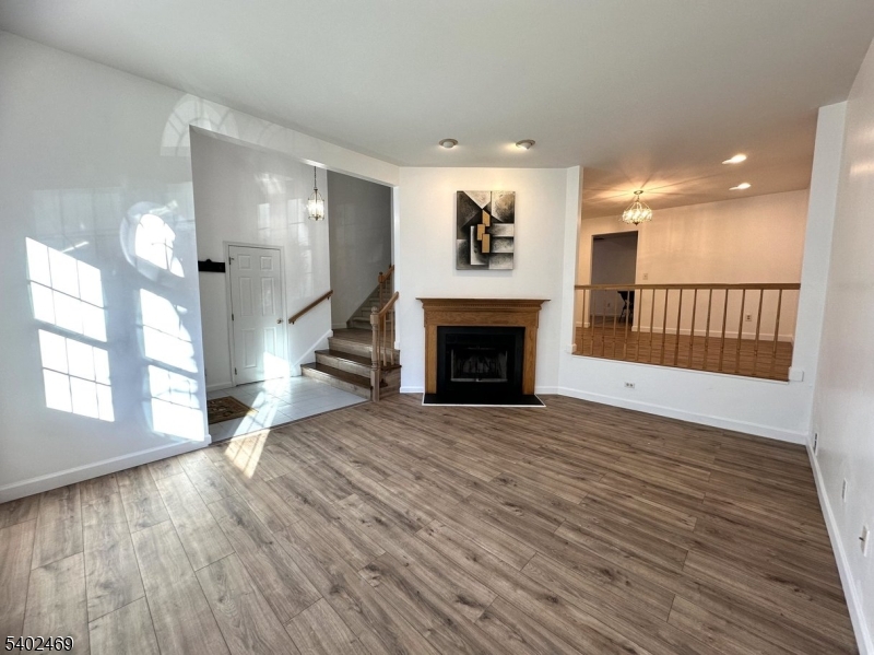 OAK HILL - Residential Lease