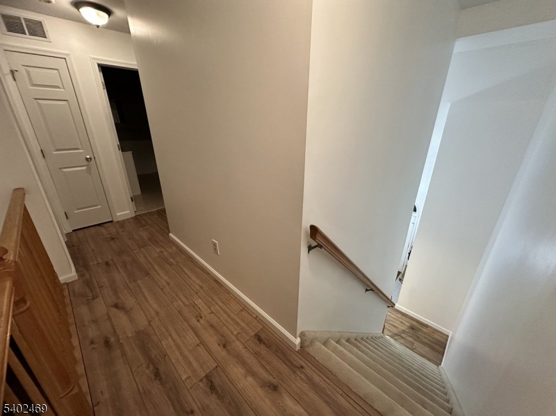 OAK HILL - Residential Lease