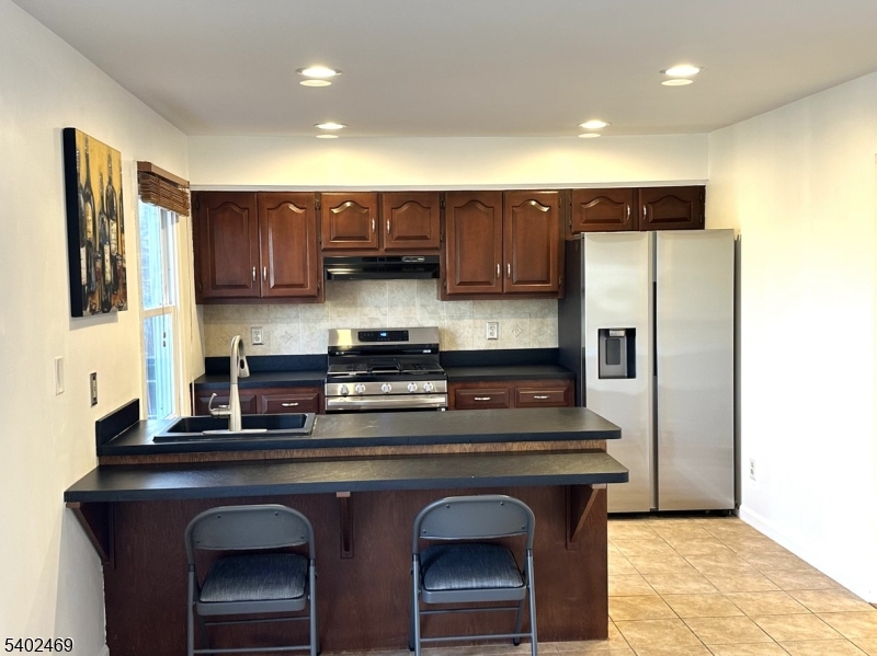 OAK HILL - Residential Lease