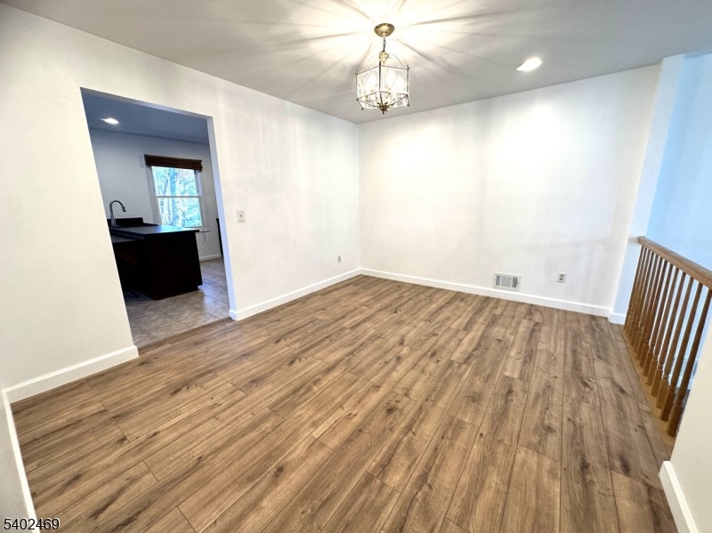 OAK HILL - Residential Lease