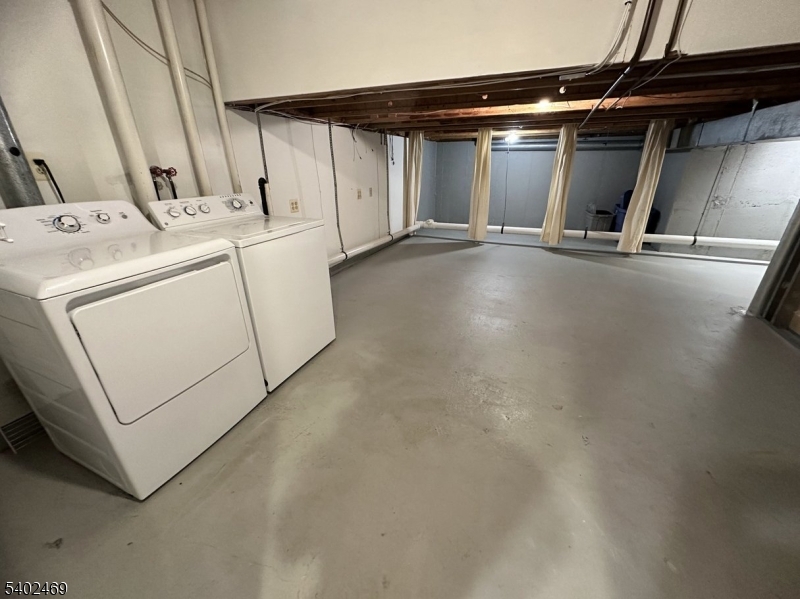 OAK HILL - Residential Lease