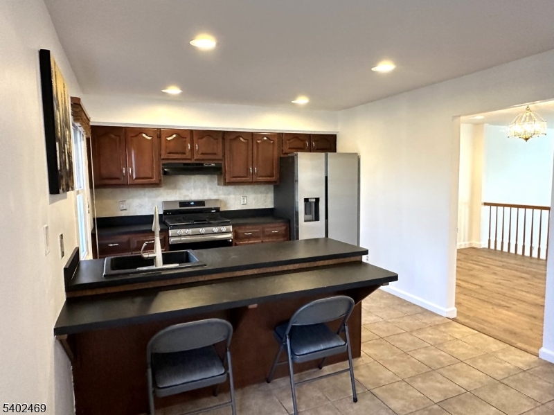 OAK HILL - Residential Lease