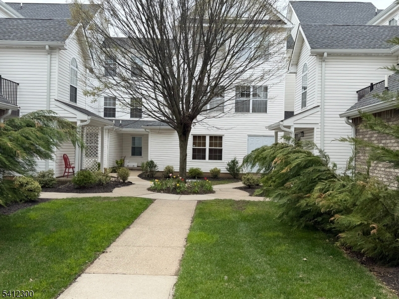 Renaissance I - Residential