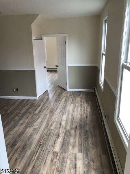224 12Th Ave - Photo 2