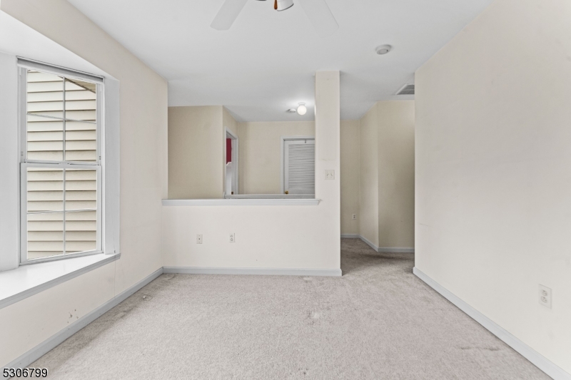 Photo 12 of 32 of 61 Rockcreek Ter townhome