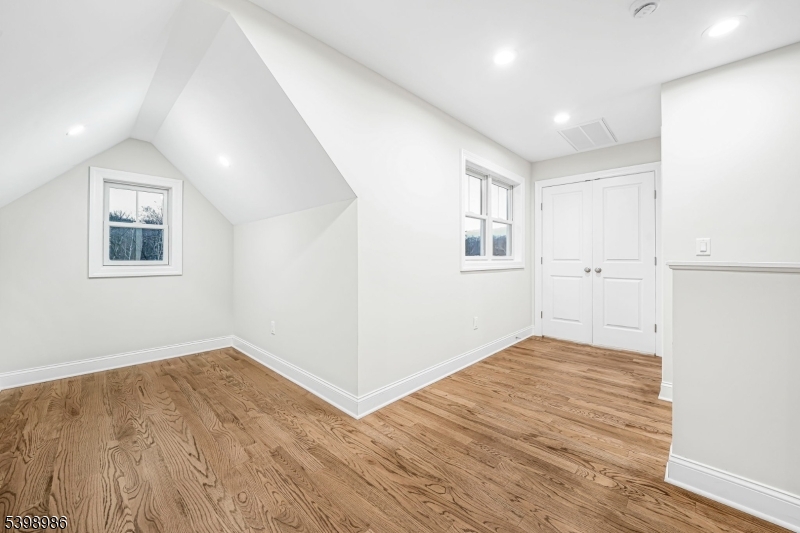 Knoll Edge - Residential