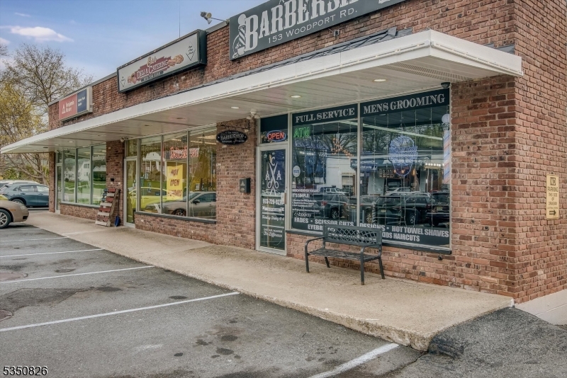 151 Woodport Rd