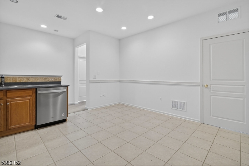 SOMERSET RUN - Residential