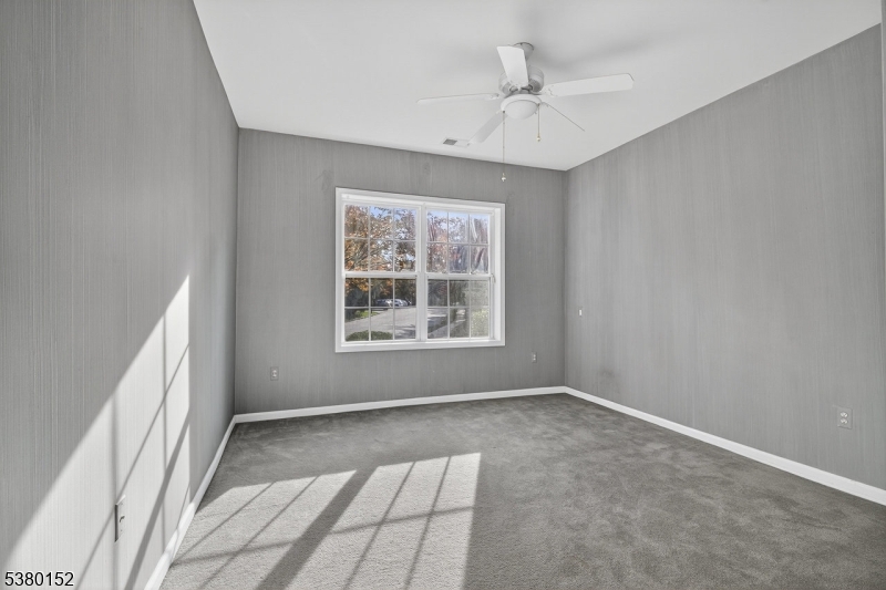 SOMERSET RUN - Residential