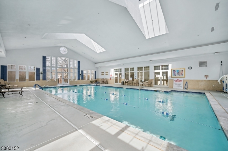 SOMERSET RUN - Residential