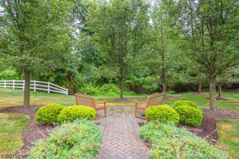 SOMERSET RUN - Residential